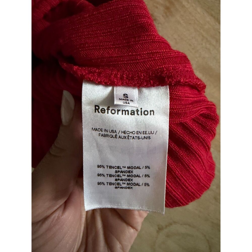 Reformation Ribbed Short sleeve square neckline shirt